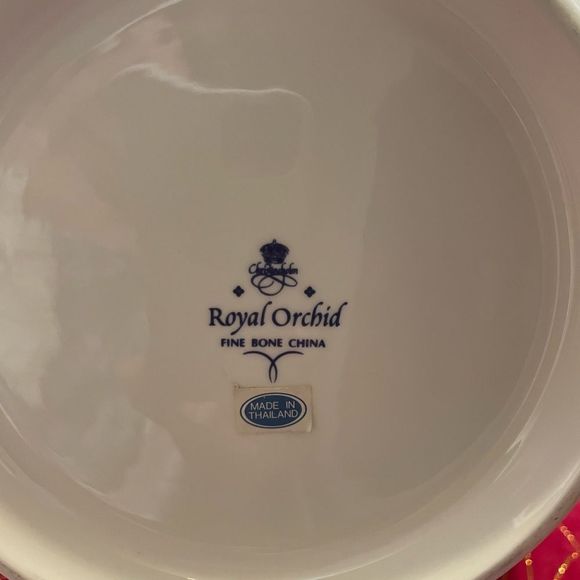 Christine Holm Royal Orchid Tureen - Picture 7 of 9